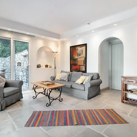 Villa Eleanor Geni