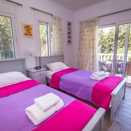 Villa Eleanor Geni *