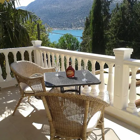 Villa Eleanor Geni